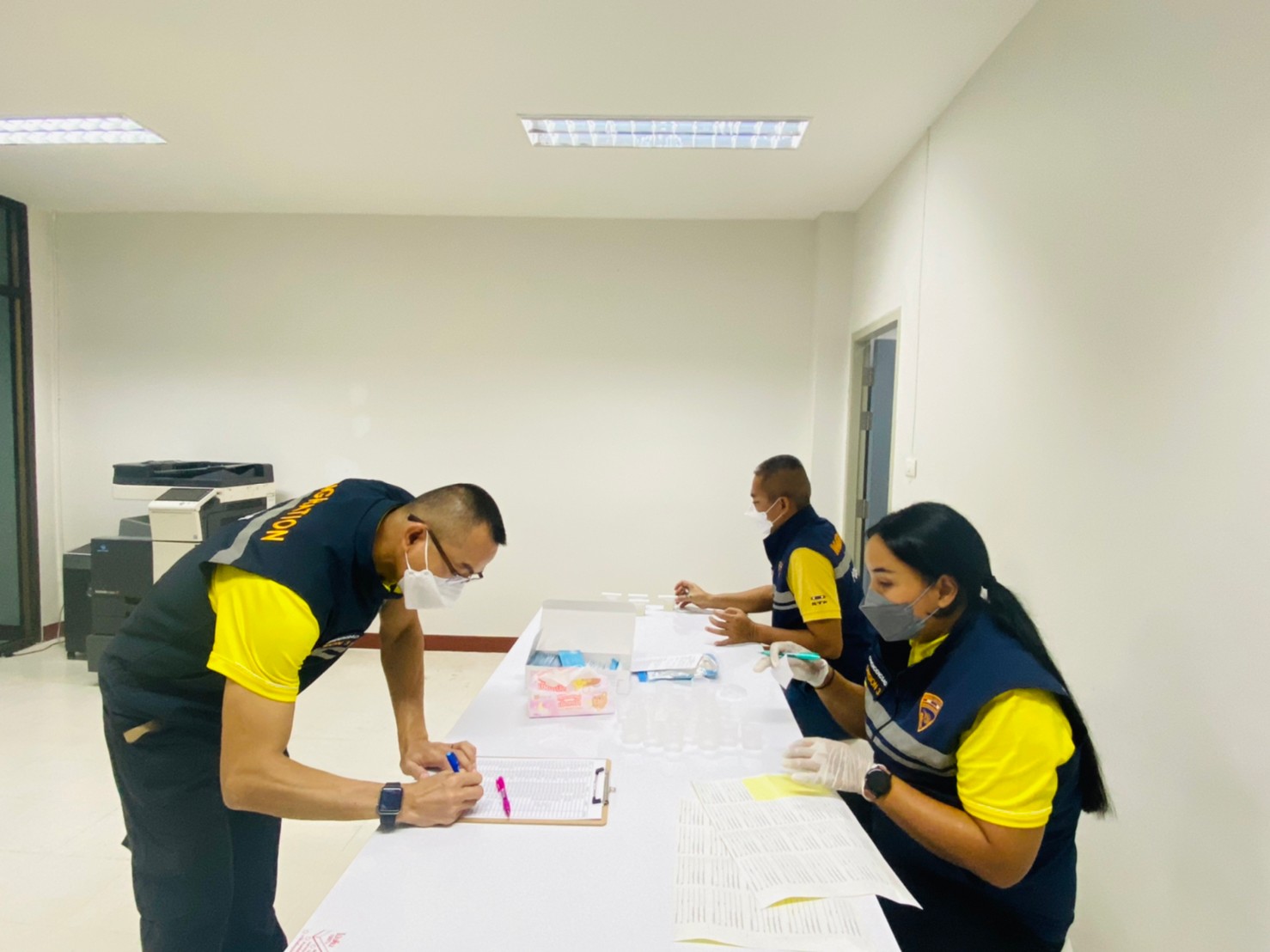 17-ต.ค.-65	ตรวจคนเข้าเมืองจังหวัดฉะเชิงเทรา จำนวนข้าราชการทั้งหมด 42 นาย จำนวนข้าราชการที่เข้ารับการตรวจ 41 นาย